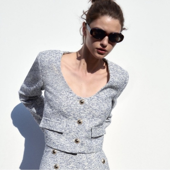 BLOGGERS FAVE!! ZARA Ecru & Blue Textured Blazer With Gold Buttons